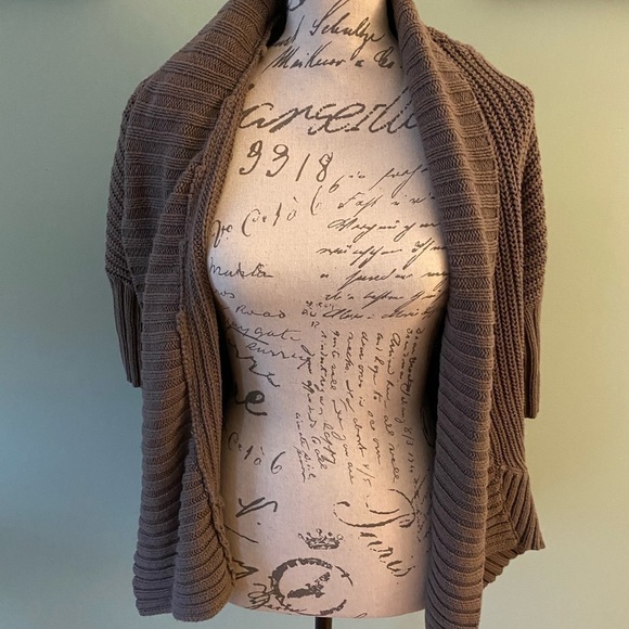 Express Women’s chunky knit cardigan sweater size small - Picture 2 of 5